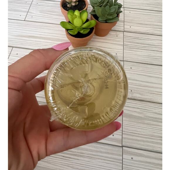 NEW Crisp 08 Spiced Vanilla Recuperative Shower Gel and Body Lotion Gift Set - Picture 8 of 13